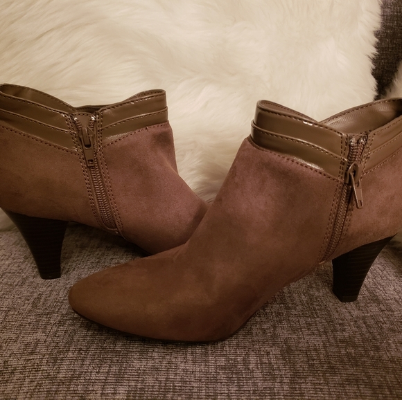 East5th Booties - Picture 1 of 6